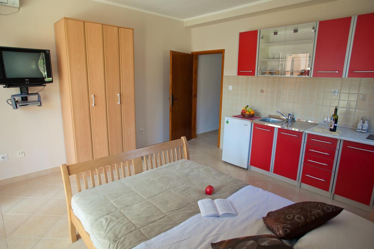 Apartments Bella Vista Херцег-Нови Экстерьер фото